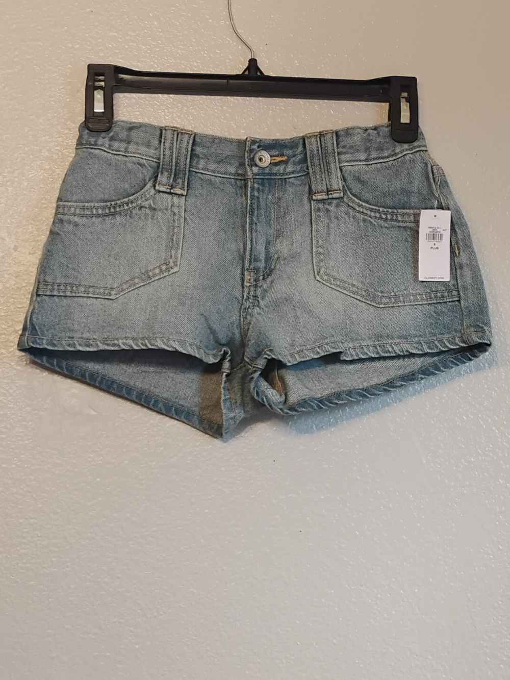 NWT Old Navy Girls Denim Shorts Size 8 Plus Light Wash Low Rise Patch Pockets